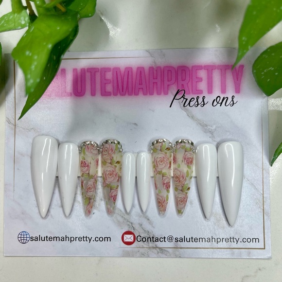 “Pink Roses” Press on nails (HANDMADE) - Picture 3 of 6